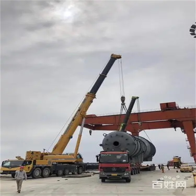 武邑如何选择好的吊车出租进行设备吊装